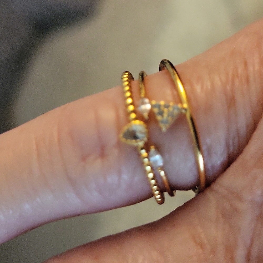 Ring trio